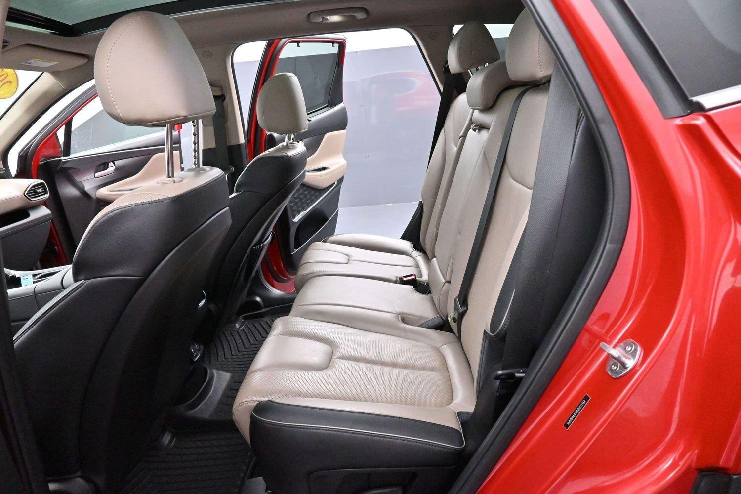Used 2021 Hyundai Santa Fe Limited FWD image 32