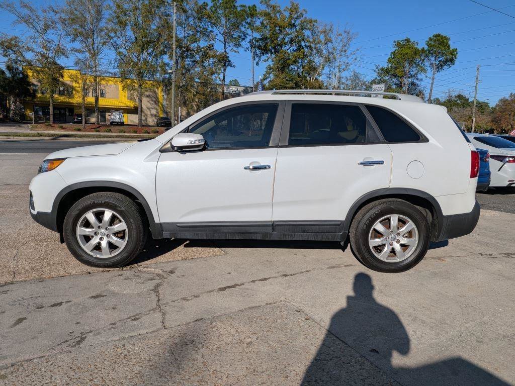 Used 2013 Kia Sorento LX w/ Convenience Pkg FWD image 8