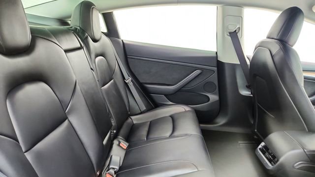 Used 2023 Tesla Model 3 Performance image 24