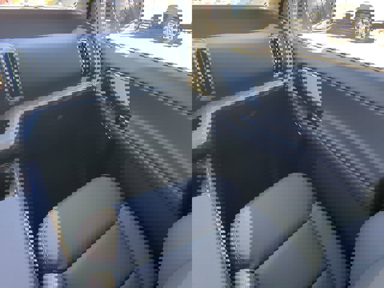 New 2026 Ford Expedition Active image 15