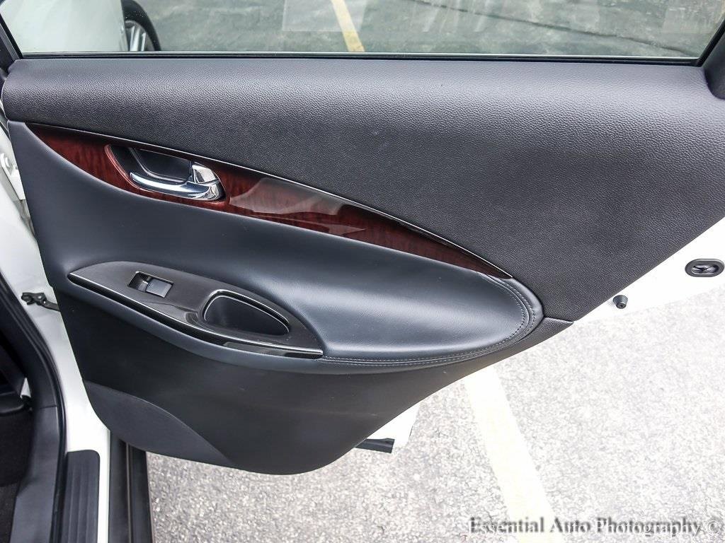 Used 2015 INFINITI QX50 Journey image 25