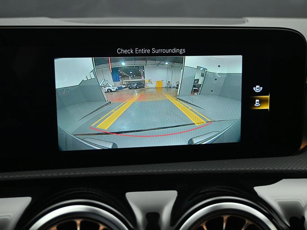 Used 2022 Mercedes-Benz CLA 250 4MATIC image 16