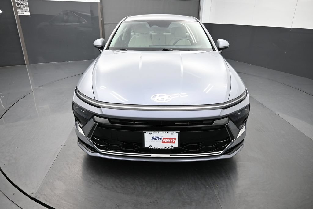 Used 2025 Hyundai Sonata SEL FWD image 3