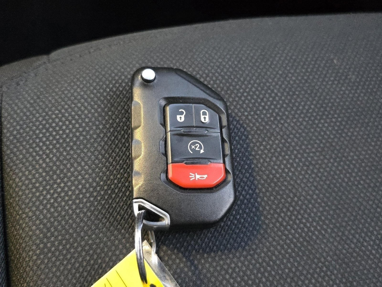 Used 2018 Jeep Wrangler Unlimited Sport S image 31