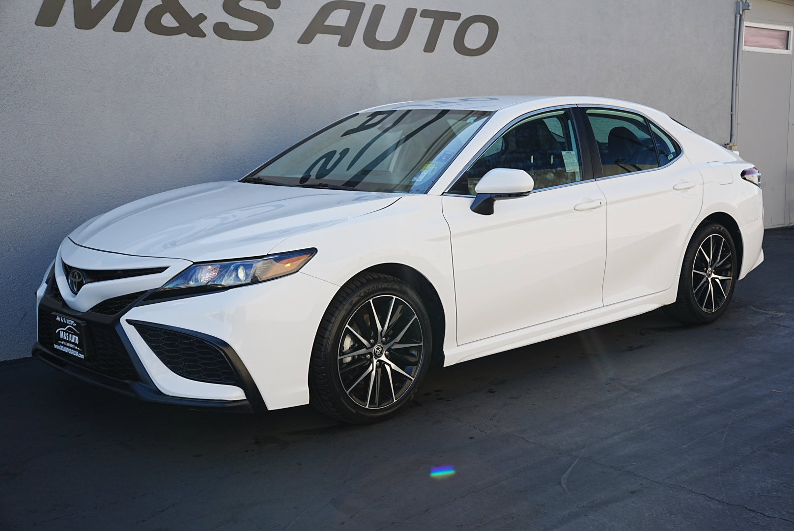 Used 2024 Toyota Camry SE image 7