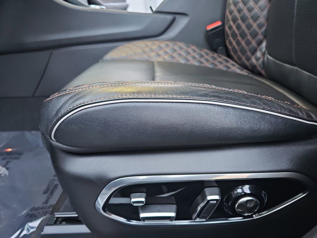 Certified 2022 Jeep Grand Cherokee Summit w/ Adv Protech Group IV image 26