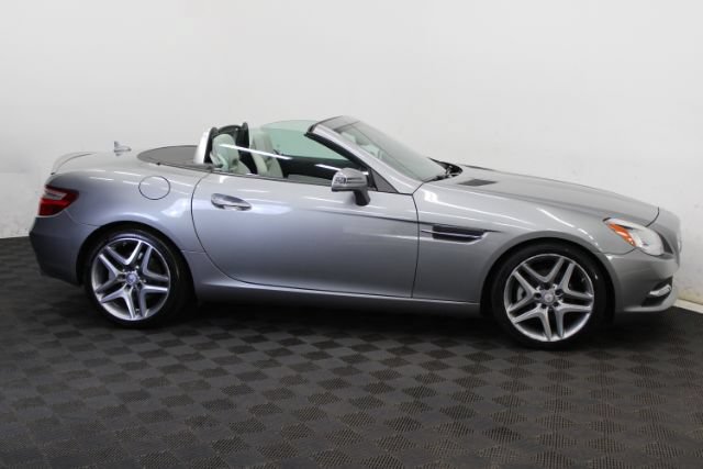 Used 2014 Mercedes-Benz SLK 250 image 6