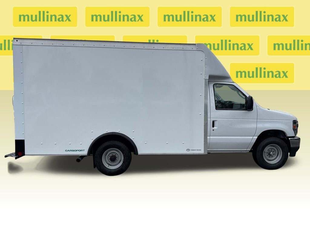 New 2026 Ford E-350 and Econoline 350 Super Duty w/ Power Equipment Group RWD image 16