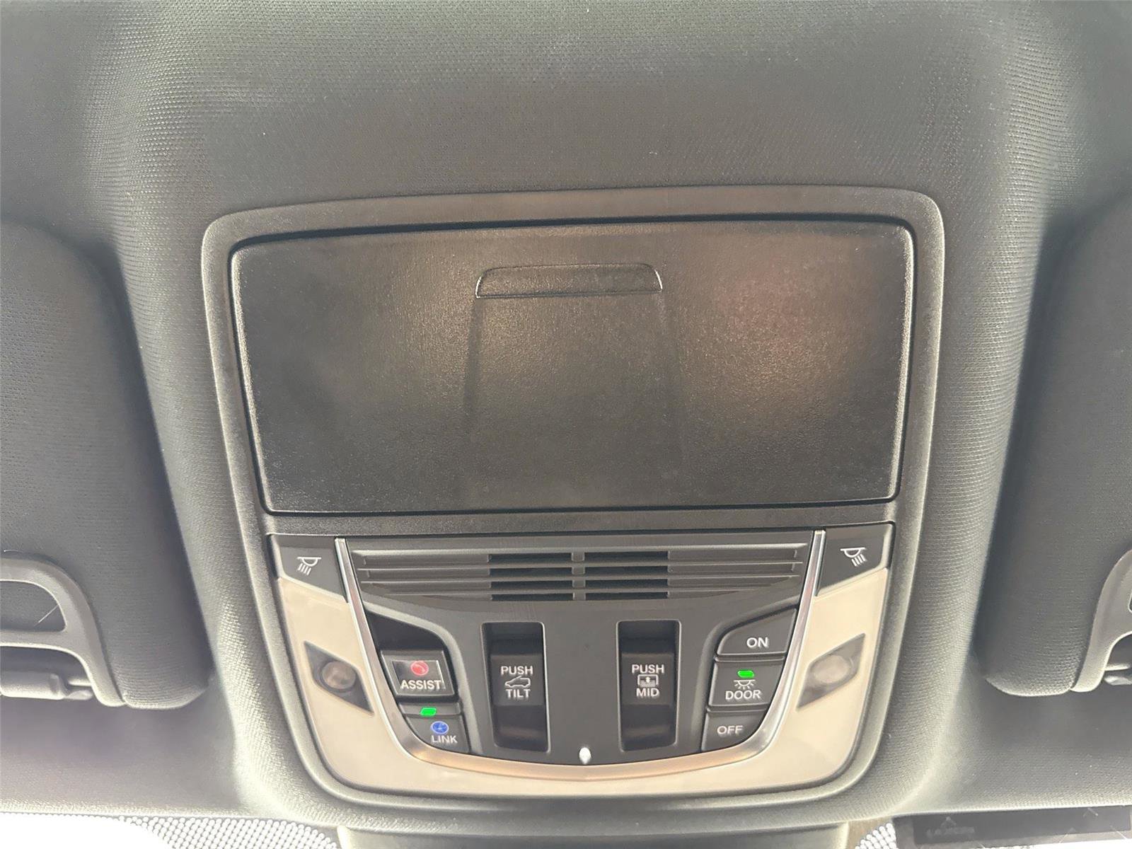 Used 2023 Acura MDX A-Spec image 24
