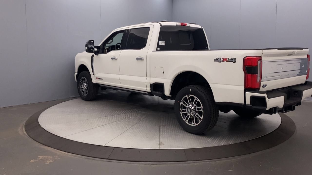 New 2026 Ford F250 Platinum w/ Platinum Plus Package AWD/4WD image 3