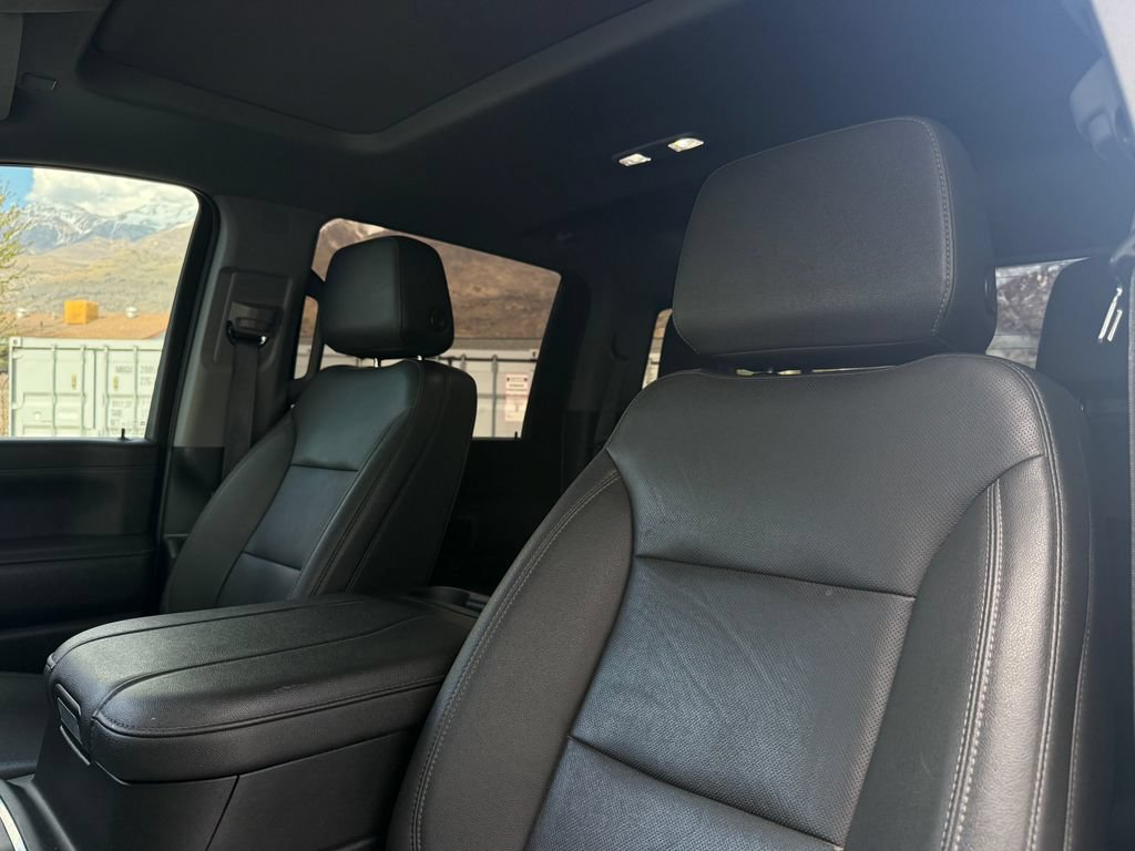 Used 2023 GMC Sierra 3500 SLT w/ SLT Premium Package AWD/4WD image 44