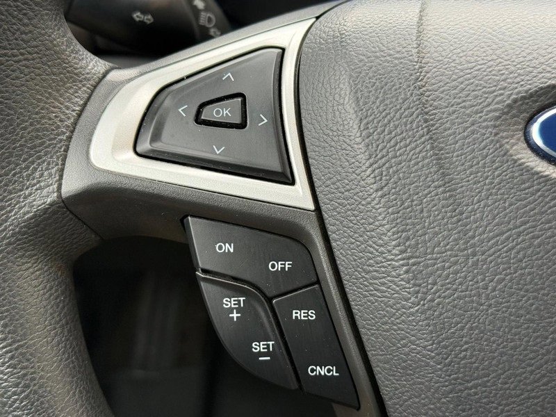 Used 2014 Ford Fusion SE image 15