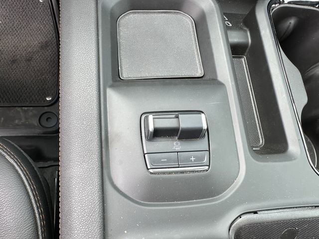 Used 2024 GMC Sierra 2500 AT4 w/ AT4 Premium Plus Package image 19