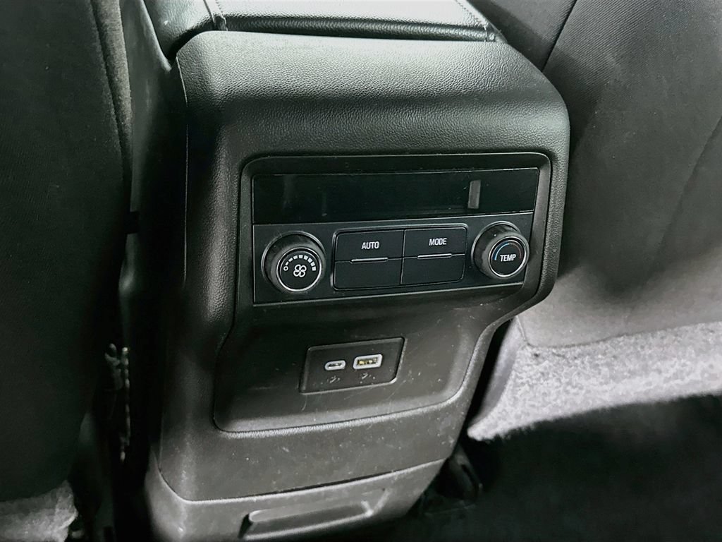 Used 2020 GMC Acadia SLE FWD image 33