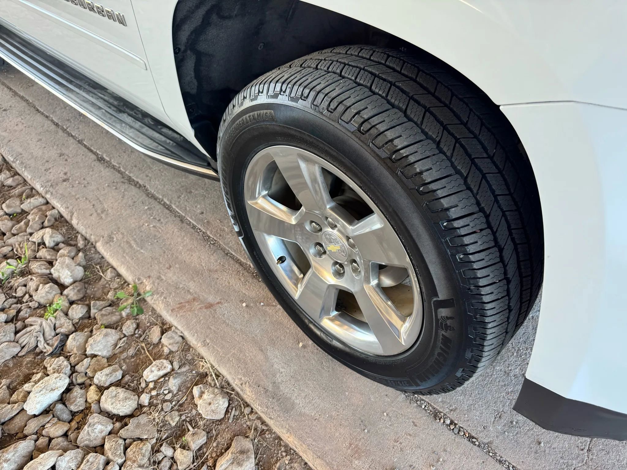 Used 2018 Chevrolet Suburban Premier image 34