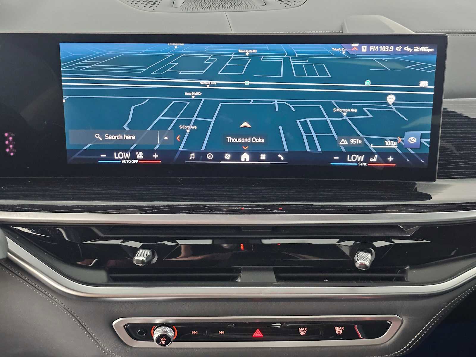 Used 2024 BMW X7 M60i w/ Executive Package image 29