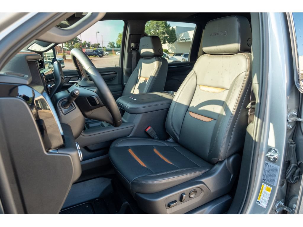 Used 2026 GMC Sierra 2500 AT4 w/ AT4 Premium Plus Package AWD/4WD image 12