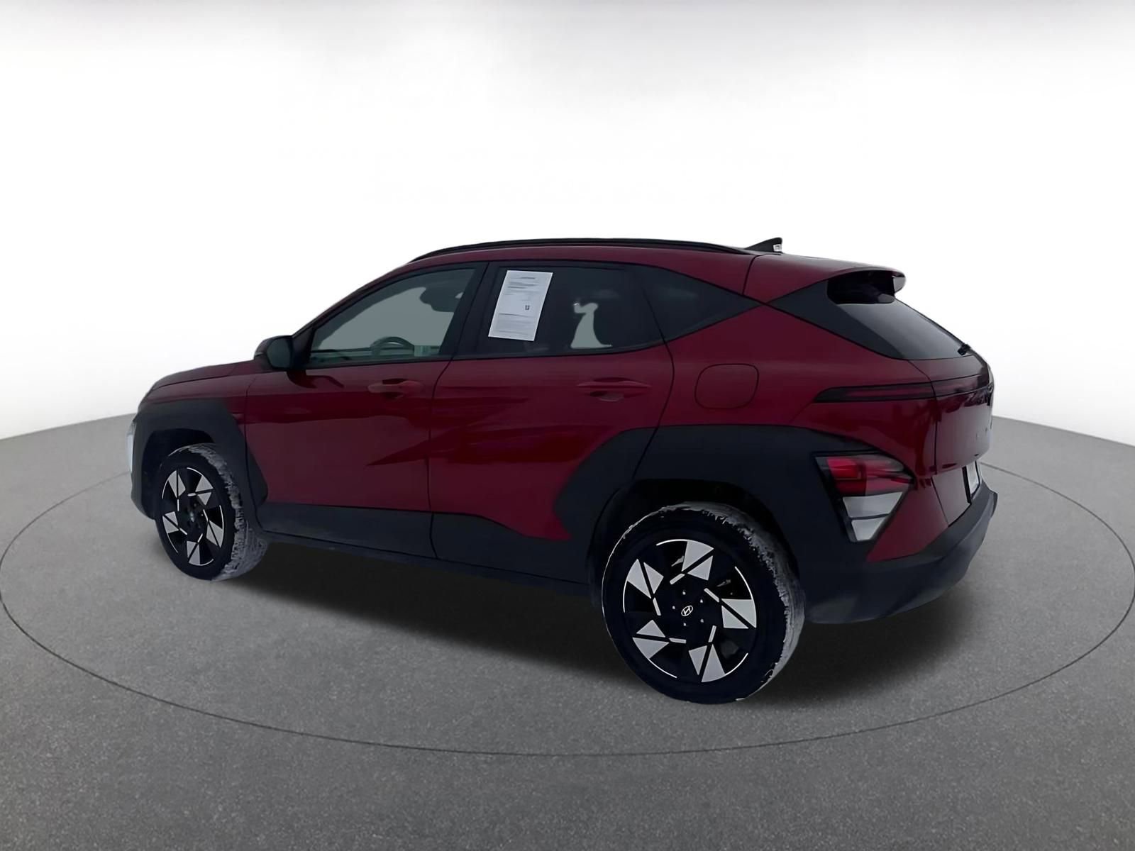 Used 2025 Hyundai Kona SEL image 9