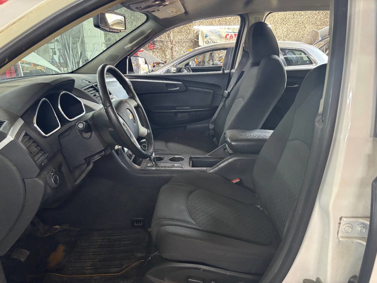 Used 2012 Chevrolet Traverse LT image 15