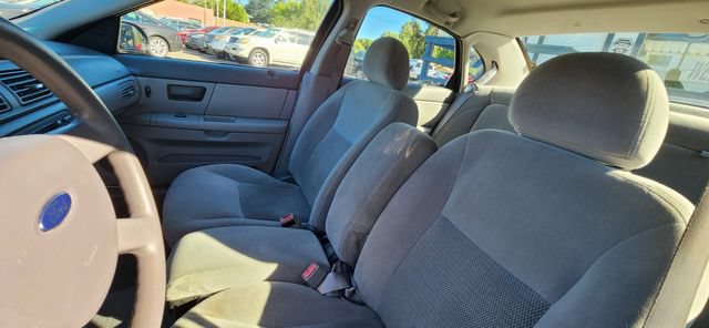 Used 2004 Ford Taurus SES FWD image 7
