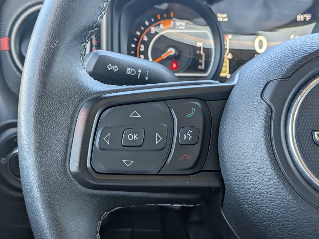 Used 2025 Jeep Wrangler Unlimited Rubicon AWD/4WD image 23