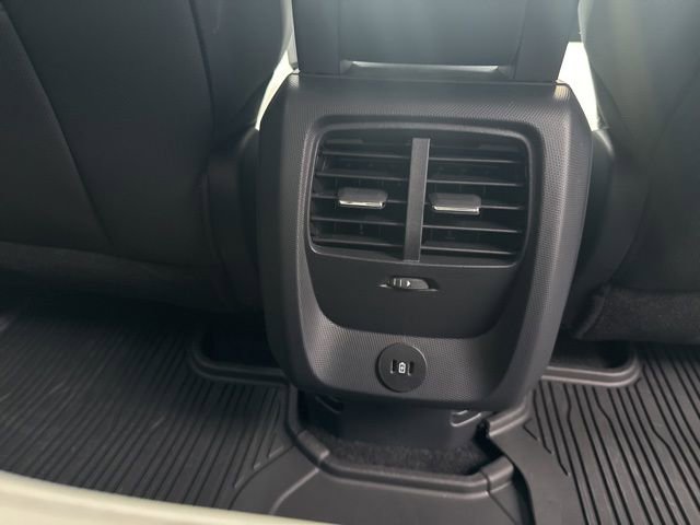 Used 2025 Ford Mustang Mach-E Premium image 38