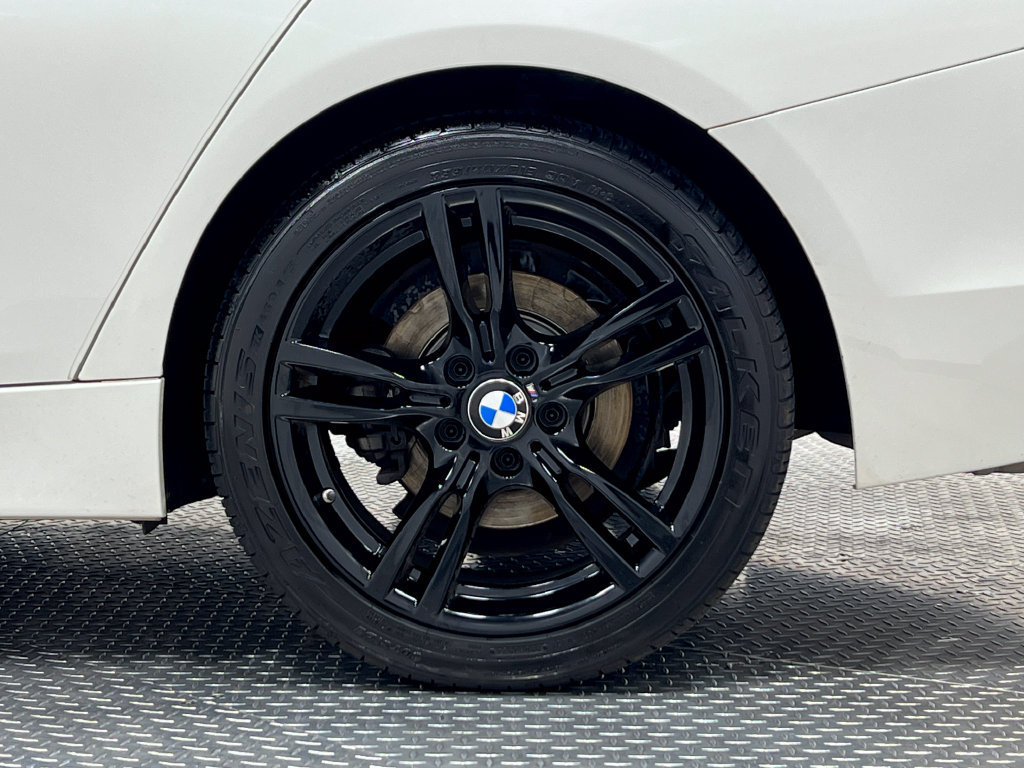 Used 2018 BMW 330e RWD image 35