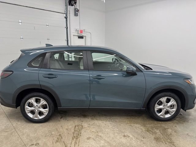 Certified 2023 Honda HR-V LX image 4