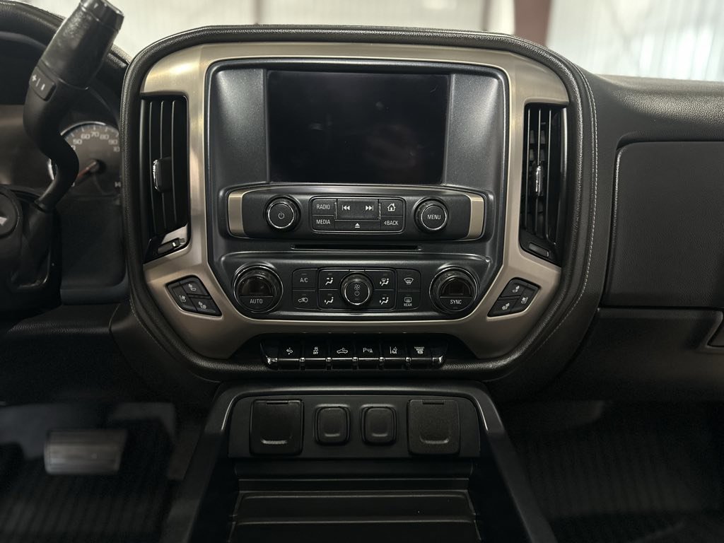 Used 2018 GMC Sierra 2500 Denali w/ Duramax Plus Package image 32