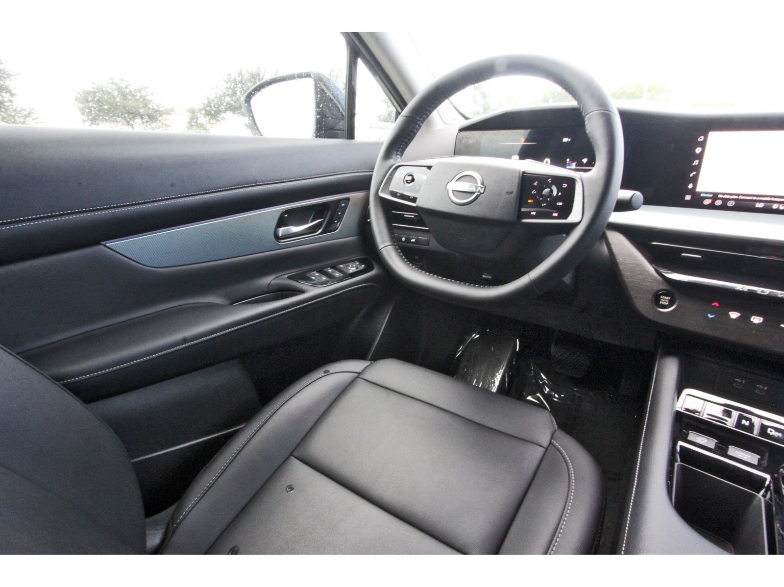 Certified 2025 Nissan Murano SL w/ Cargo Package AWD/4WD image 13