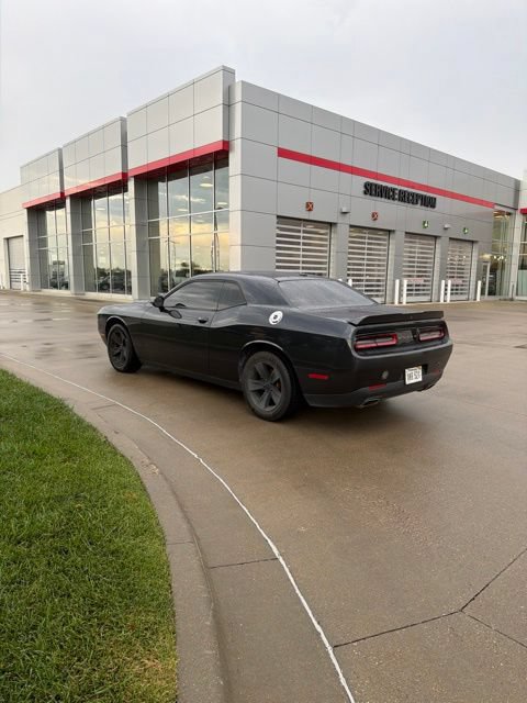 Used 2019 Dodge Challenger SXT RWD image 6