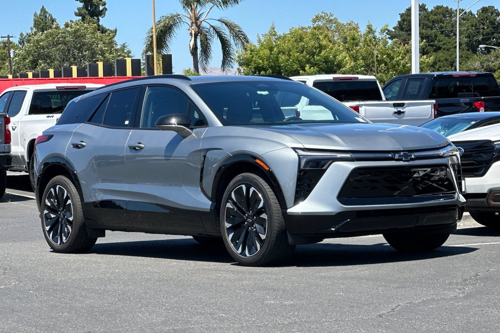 Used 2024 Chevrolet Blazer EV RS AWD/4WD image 2