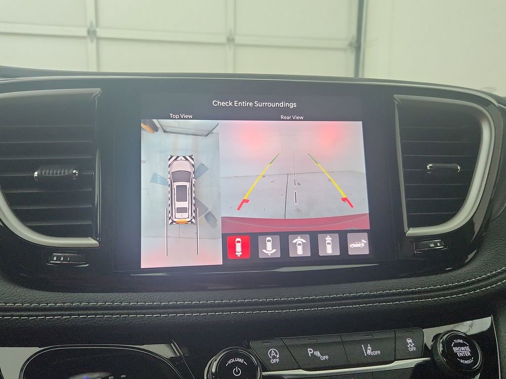 New 2026 Chrysler Pacifica Select image 25