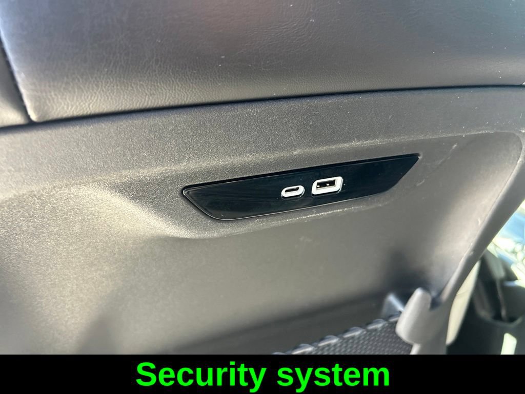 Used 2024 Chrysler Pacifica Touring-L FWD image 32