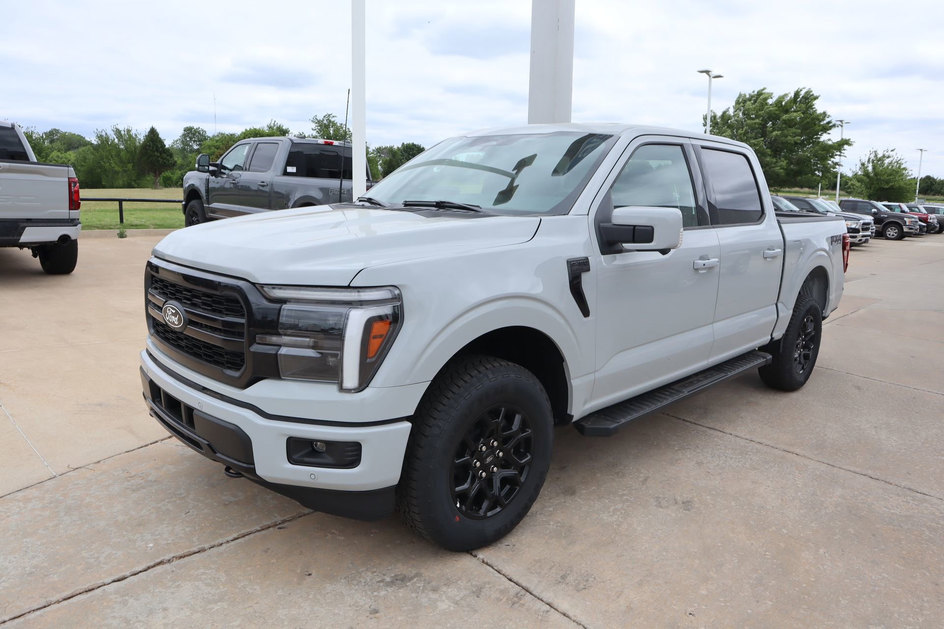 New 2026 Ford F150 Lariat w/ FX4 Off-Road Package AWD/4WD image 11