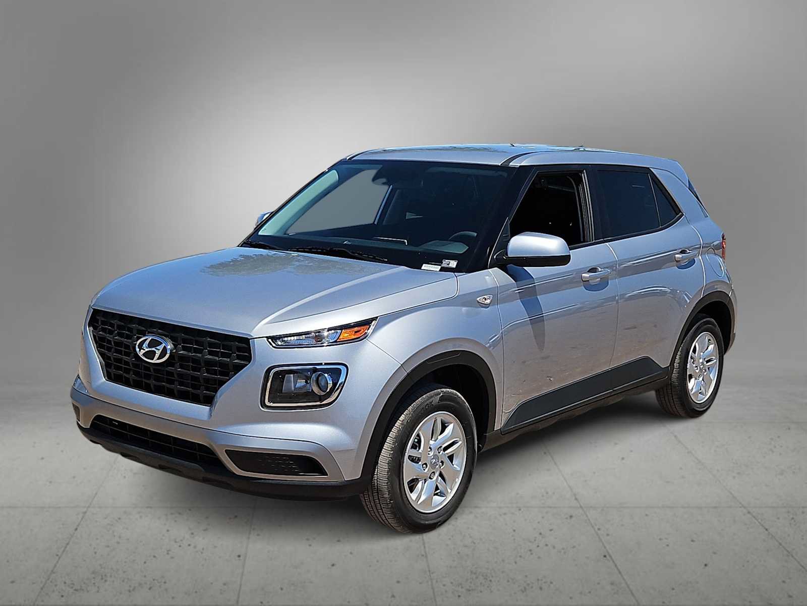 Certified 2026 Hyundai Venue SE FWD image 4
