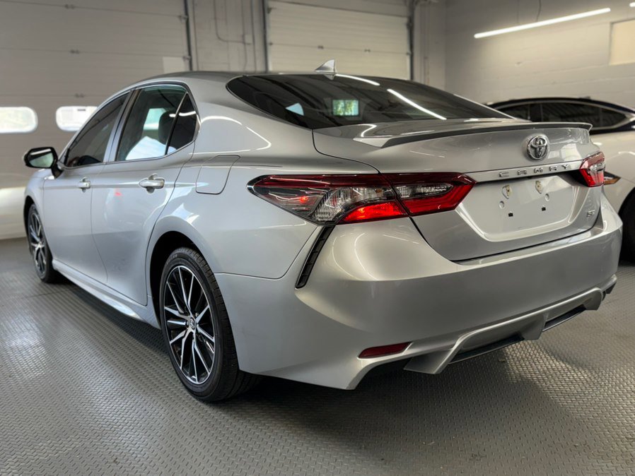 Used 2021 Toyota Camry SE FWD image 10