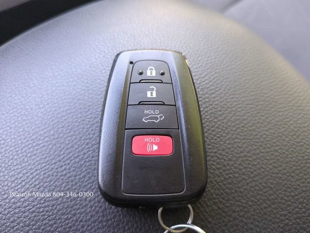 Used 2025 Toyota RAV4 XLE w/ Convenience Package AWD/4WD image 31