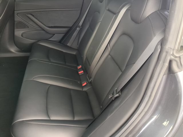 Used 2018 Tesla Model 3 Long Range RWD image 18