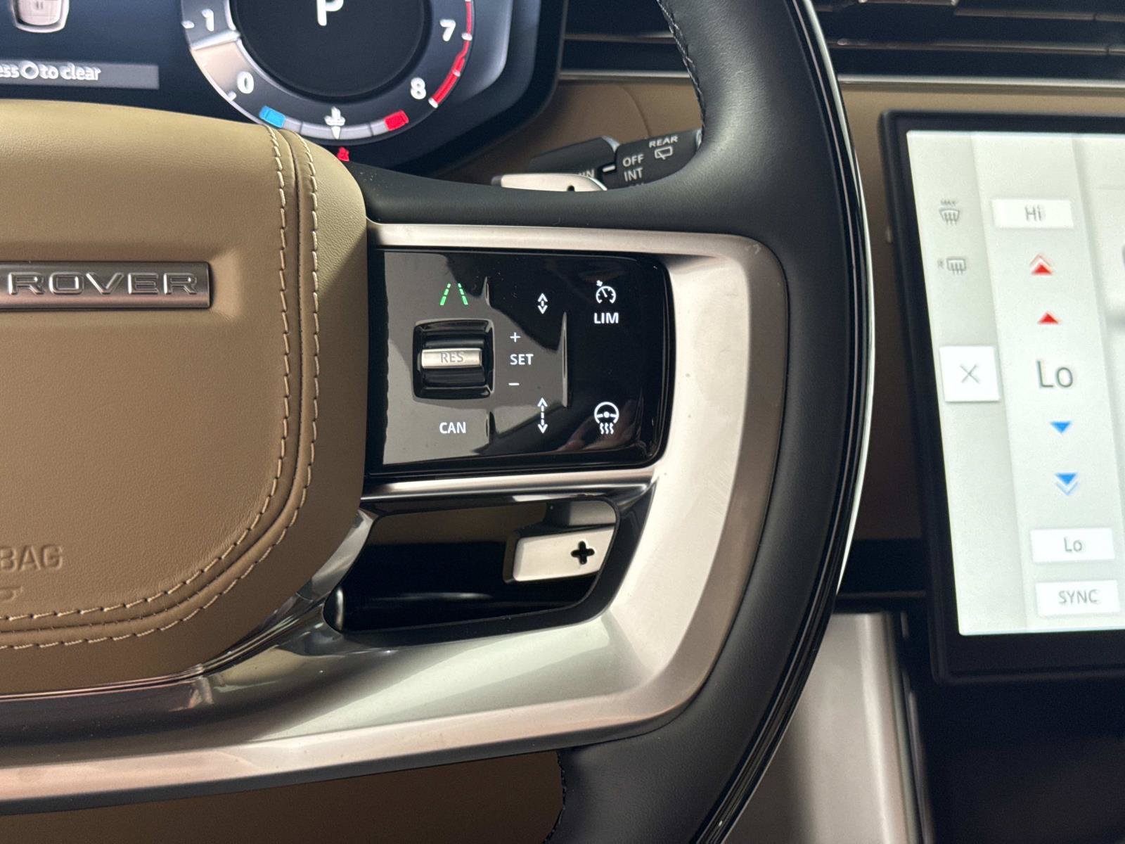 New 2026 Land Rover Range Rover Autobiography AWD/4WD image 33