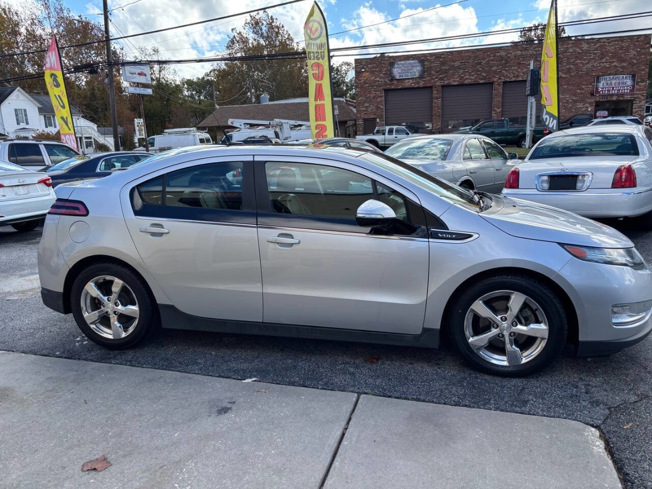 Used 2012 Chevrolet Volt Premium w/ Premium Trim Package image 3