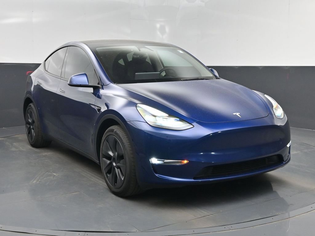 Used 2025 Tesla Model Y Long Range image 8