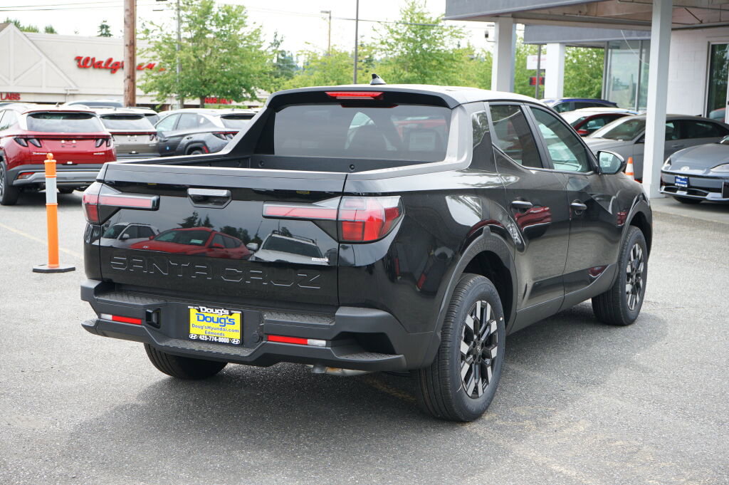 New 2025 Hyundai Santa Cruz SE AWD/4WD image 5