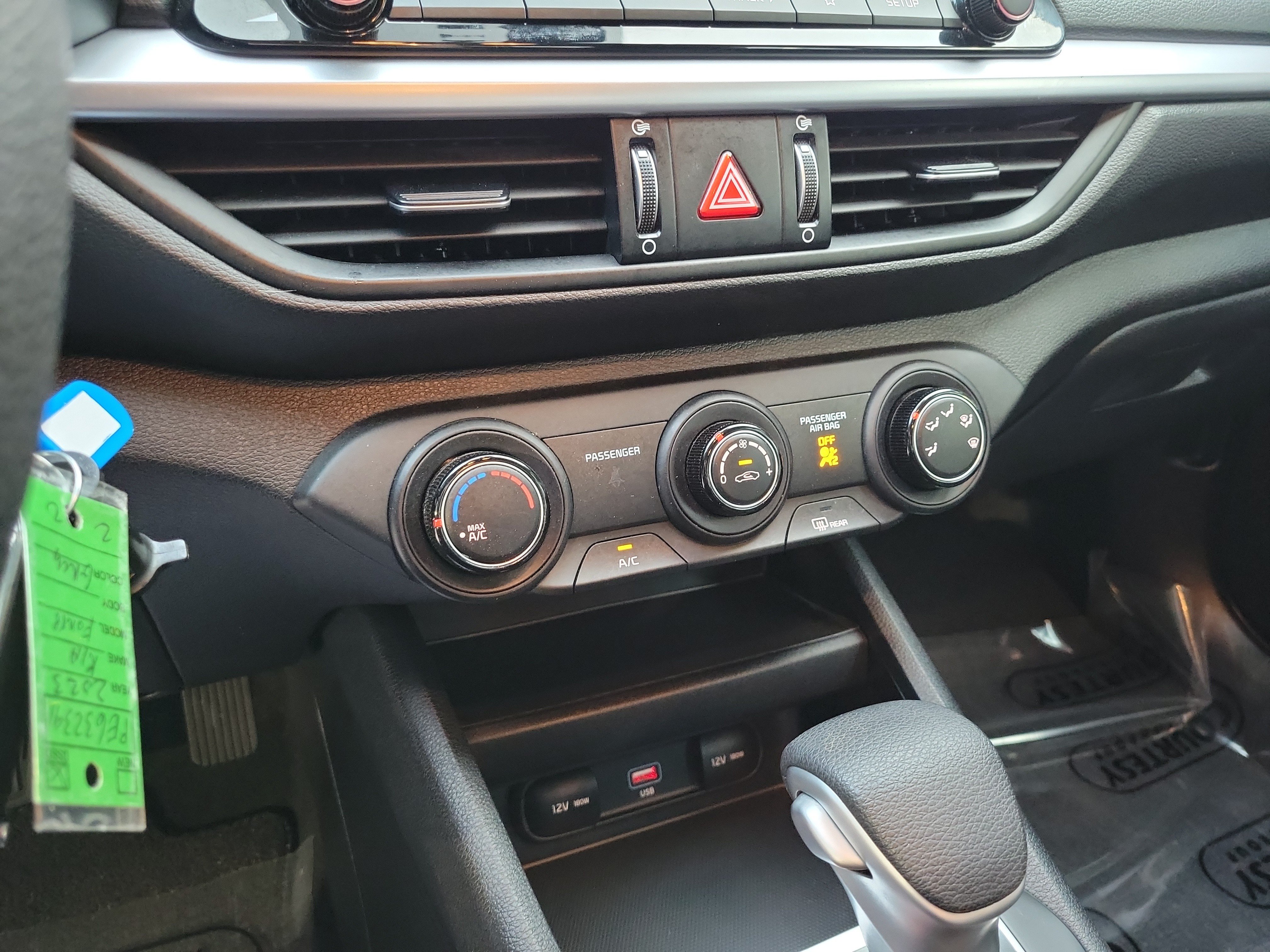 Certified 2023 Kia Forte LXS w/ LXS Technology Package FWD image 17