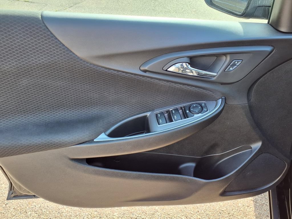 Used 2025 Chevrolet Malibu LT FWD image 17