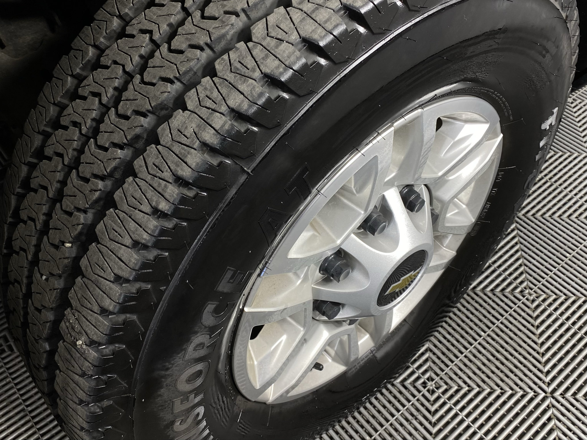 Used 2026 Chevrolet Silverado 2500 LT AWD/4WD image 14