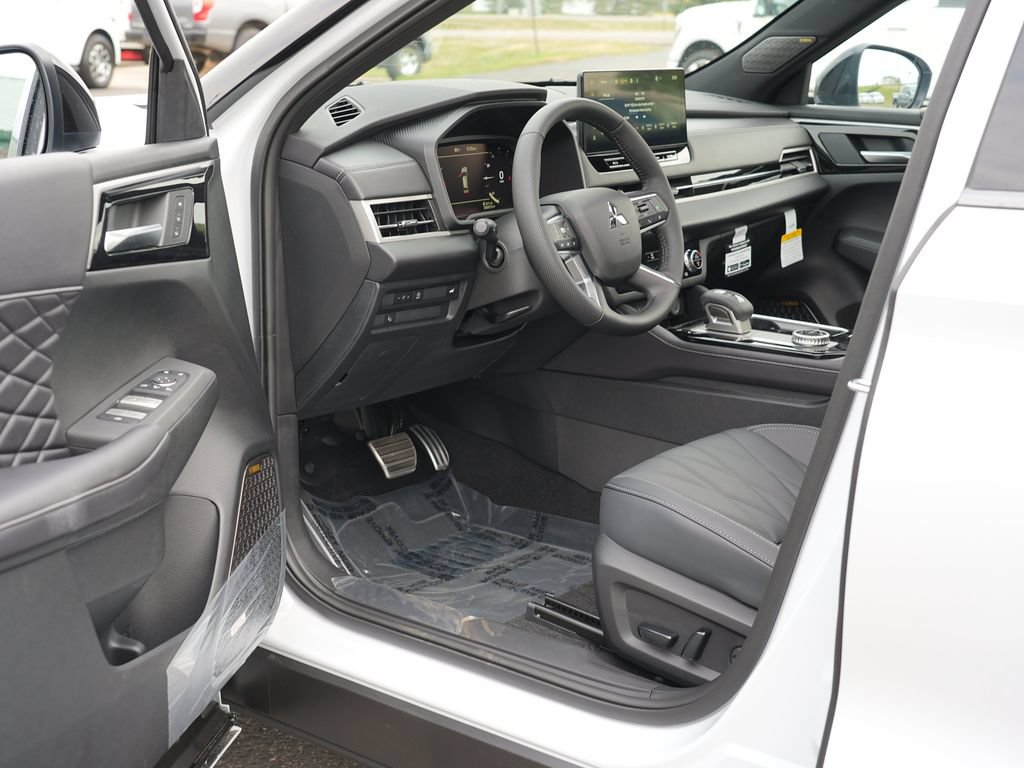 New 2026 Mitsubishi Outlander SEL Black Edition AWD/4WD image 14