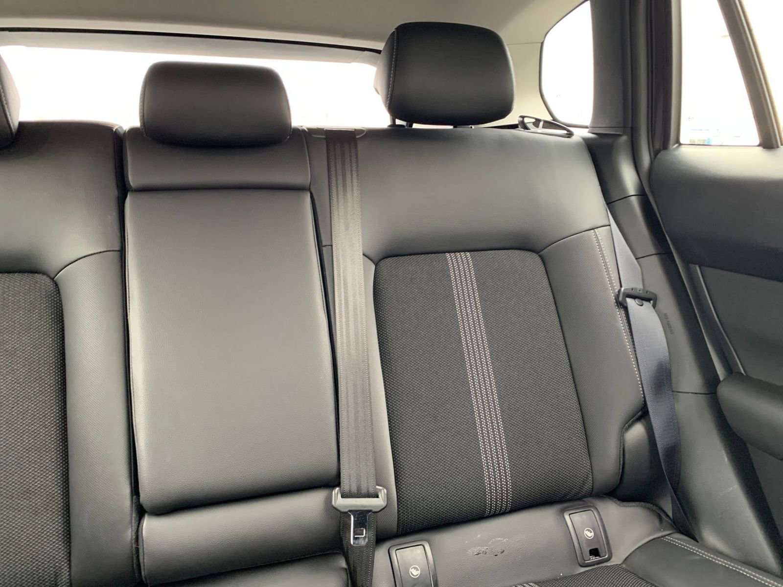 Used 2025 MAZDA CX-50 AWD 2.5 S w/ Premium Package image 39