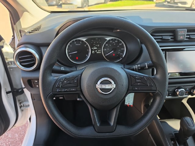Used 2025 Nissan Versa S w/ Trunk Package FWD image 11