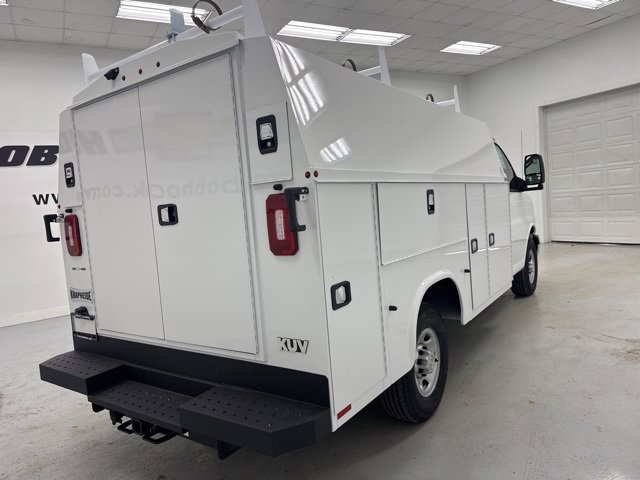 New 2026 Chevrolet Express 3500 w/ Power Convenience Package image 5